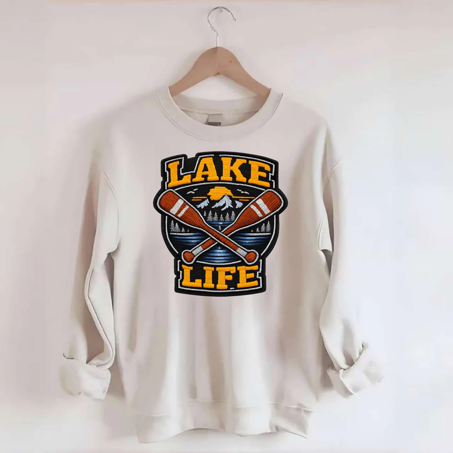 CANOE PADDLE - wooden paddle crossed in brown and cream , lake life - Crewneck Sweatshirt - biege