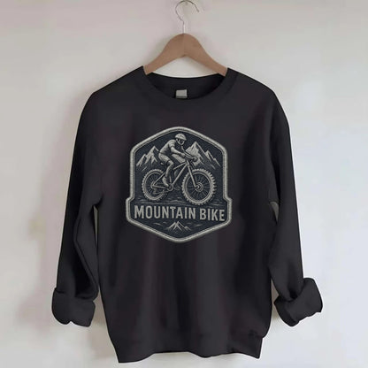 Mountain bike with rugged tires - cyclist badge - Crewneck Sweatshirt - black