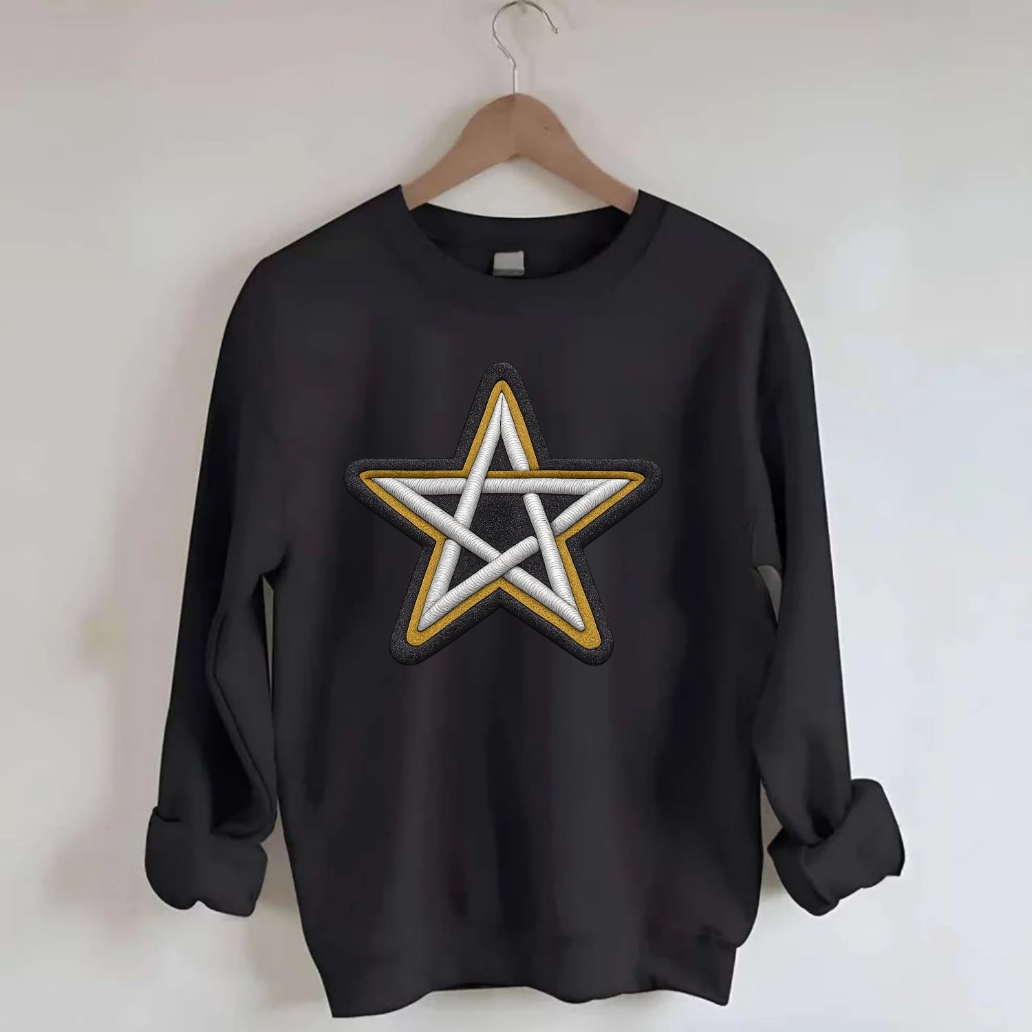 PENTAGRAM STAR - five point star in silver , protection - Crewneck Sweatshirt - black