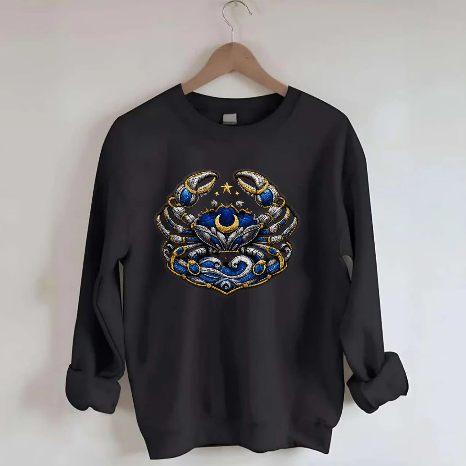 CANCER CRAB - protective crab in silver and blue , water sign - Crewneck Sweatshirt - black