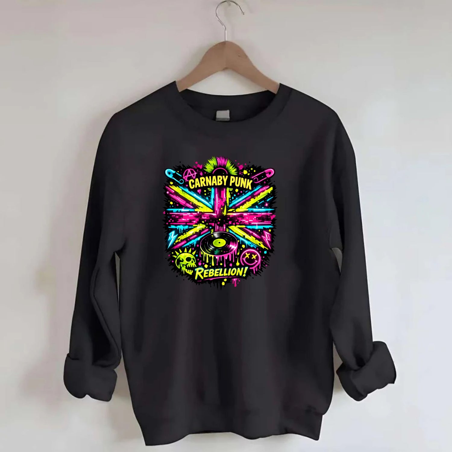 CARNABY PUNK | Swinging 60s meets 70s punk | Psychedelic Union Jack pattern | - Crewneck Sweatshirt - black