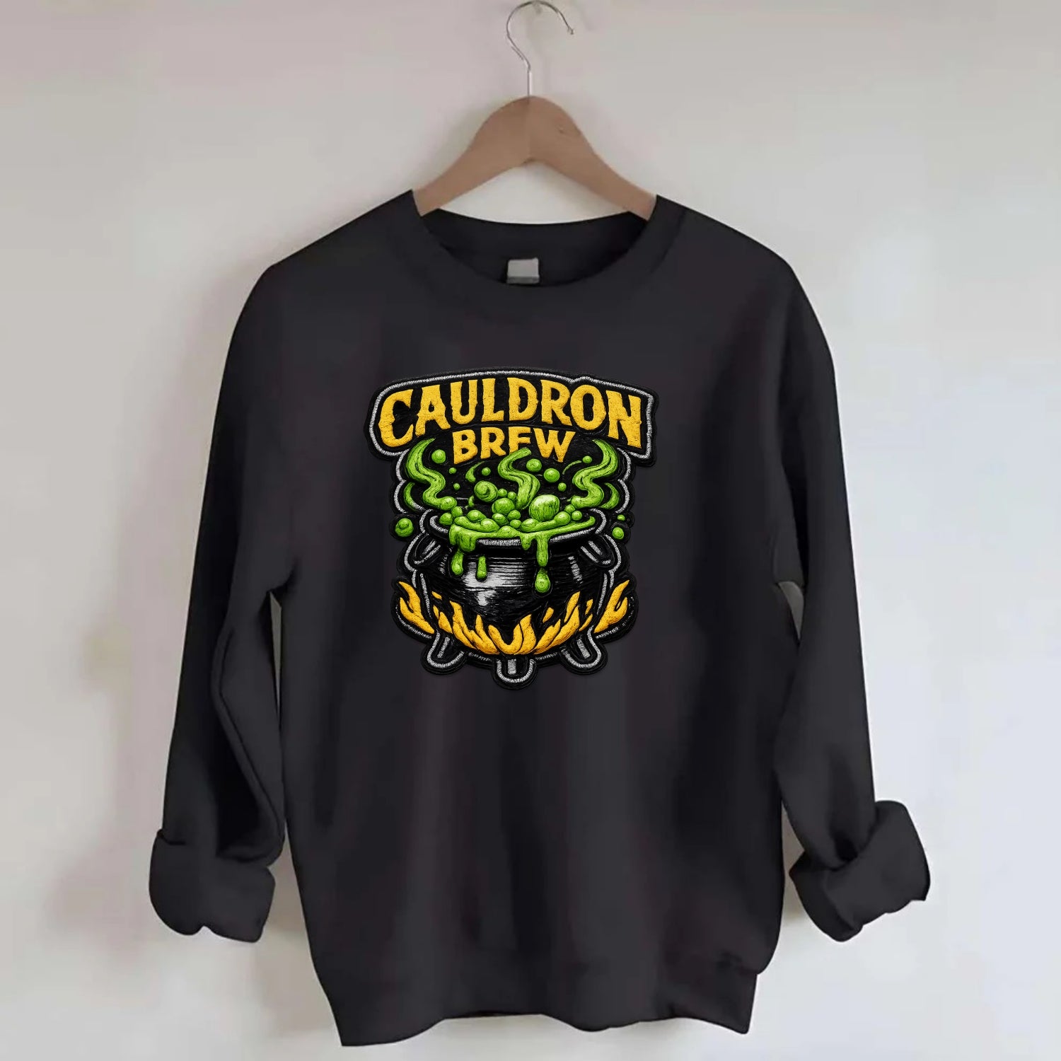 CAULDRON BREW - bubbling pot in black and green , witch craft - Crewneck Sweatshirt - black