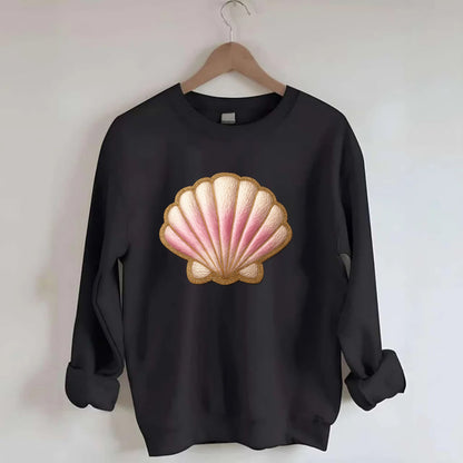SEASHELL SCALLOP - scallop shell in cream and pink , beach - Crewneck Sweatshirt - black