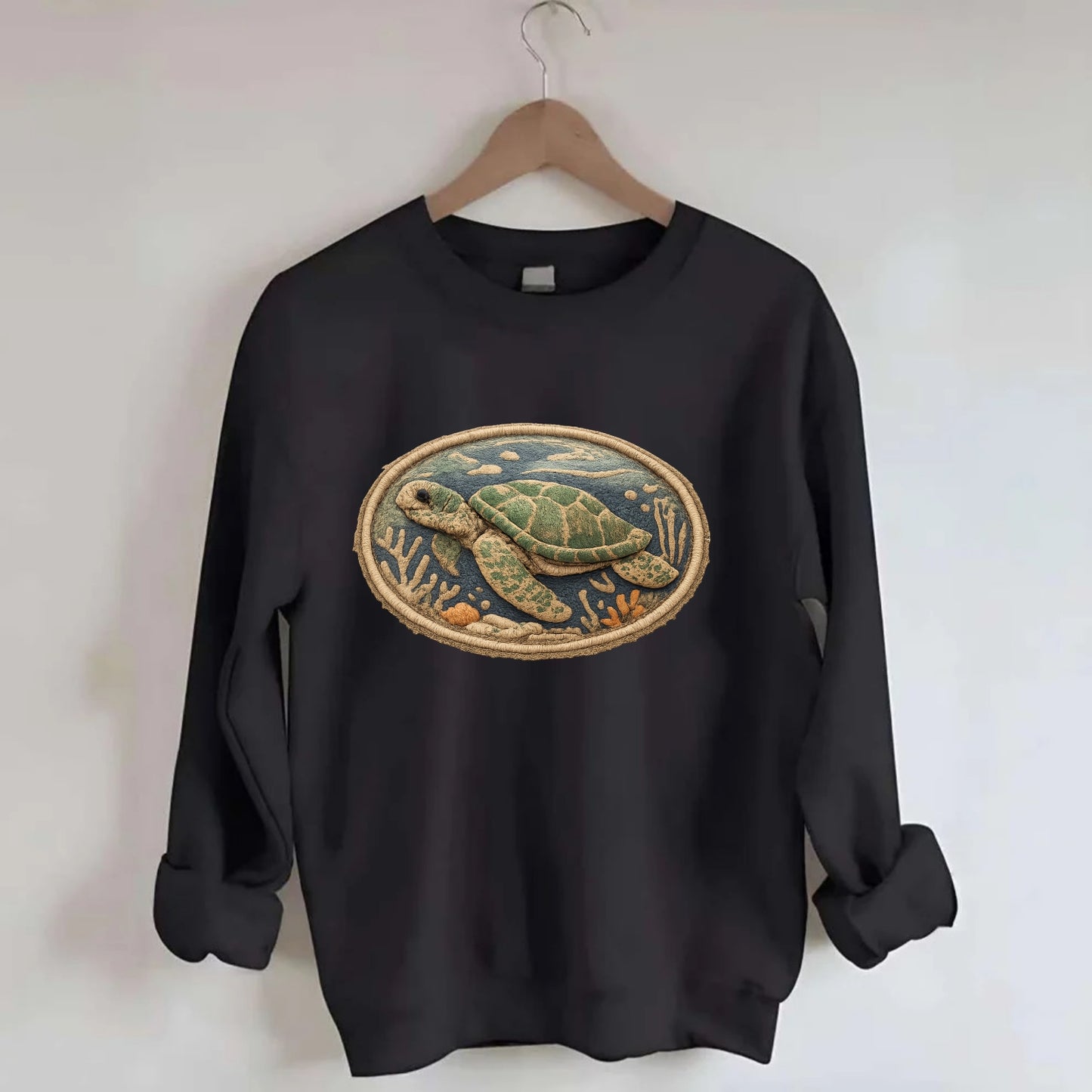 SEA TURTLE - swimming turtle in green and blue , ocean life - Crewneck Sweatshirt - black