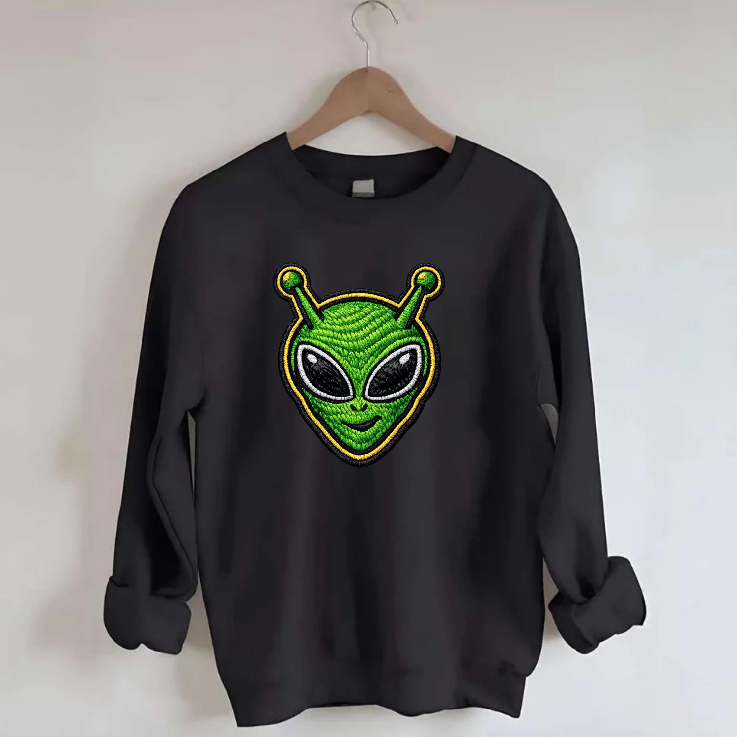 ALIEN MARTIAN - green alien with antenna in green , little green man - Crewneck Sweatshirt - black