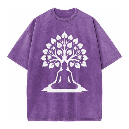 Buddha silhouette meditating - negative space forms bodhi tree - Vintage T-shirt – Purple