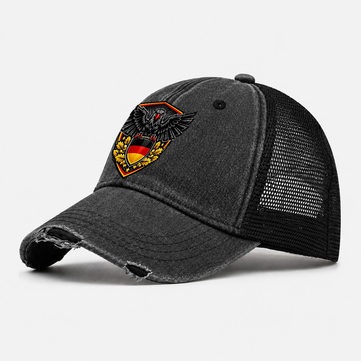 Deutsche Eiche Crest Washed Trucker Hat – Black