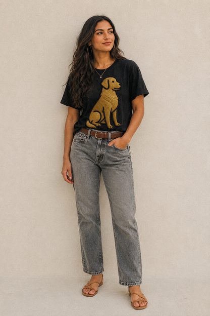 Golden Retriever - Contemporary geometri - Classic T-shirt – studio model photo