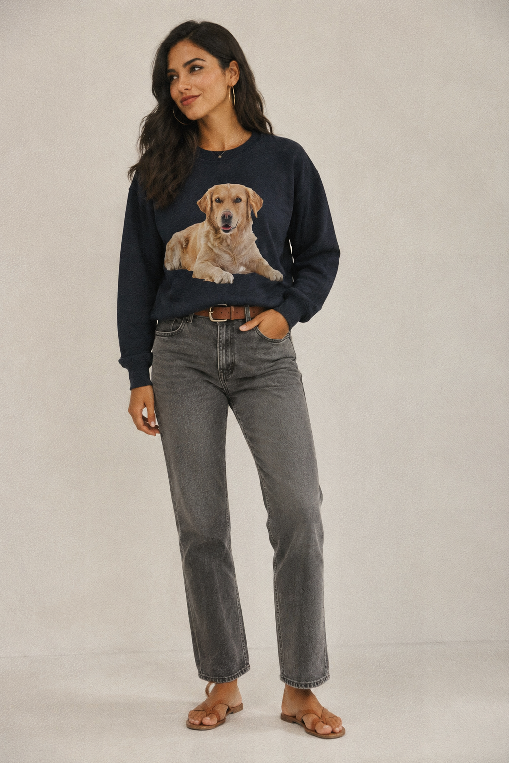 Golden Retriever Laying Dow Fleece Sweatshirt – studio model photo