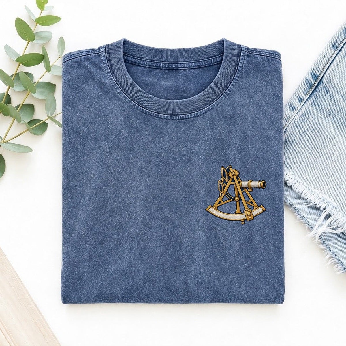 Sextant Horizon Arc Left Chest Vintage T-shirt – Washed Blue
