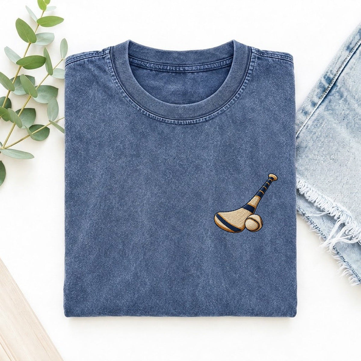 Hurling Bas And Ball Left Chest Thread Signatures II Left Chest Vintage T-shirt – Washed Blue