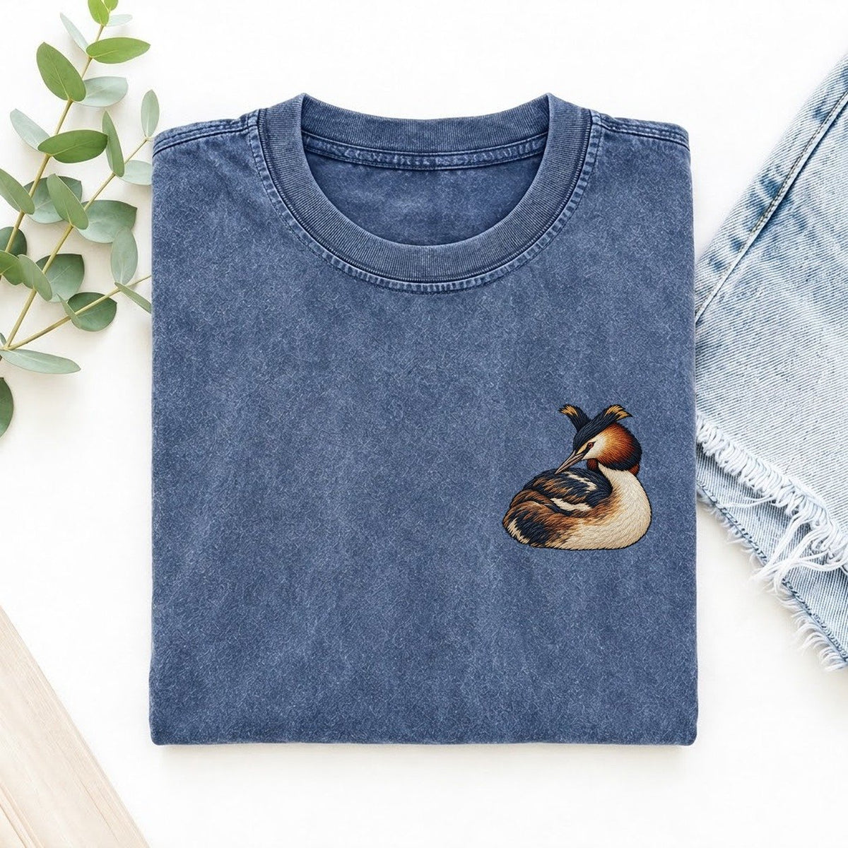 Grebe Collar Turn Left Chest Thread Signatures II Left Chest Vintage T-shirt – Washed Blue