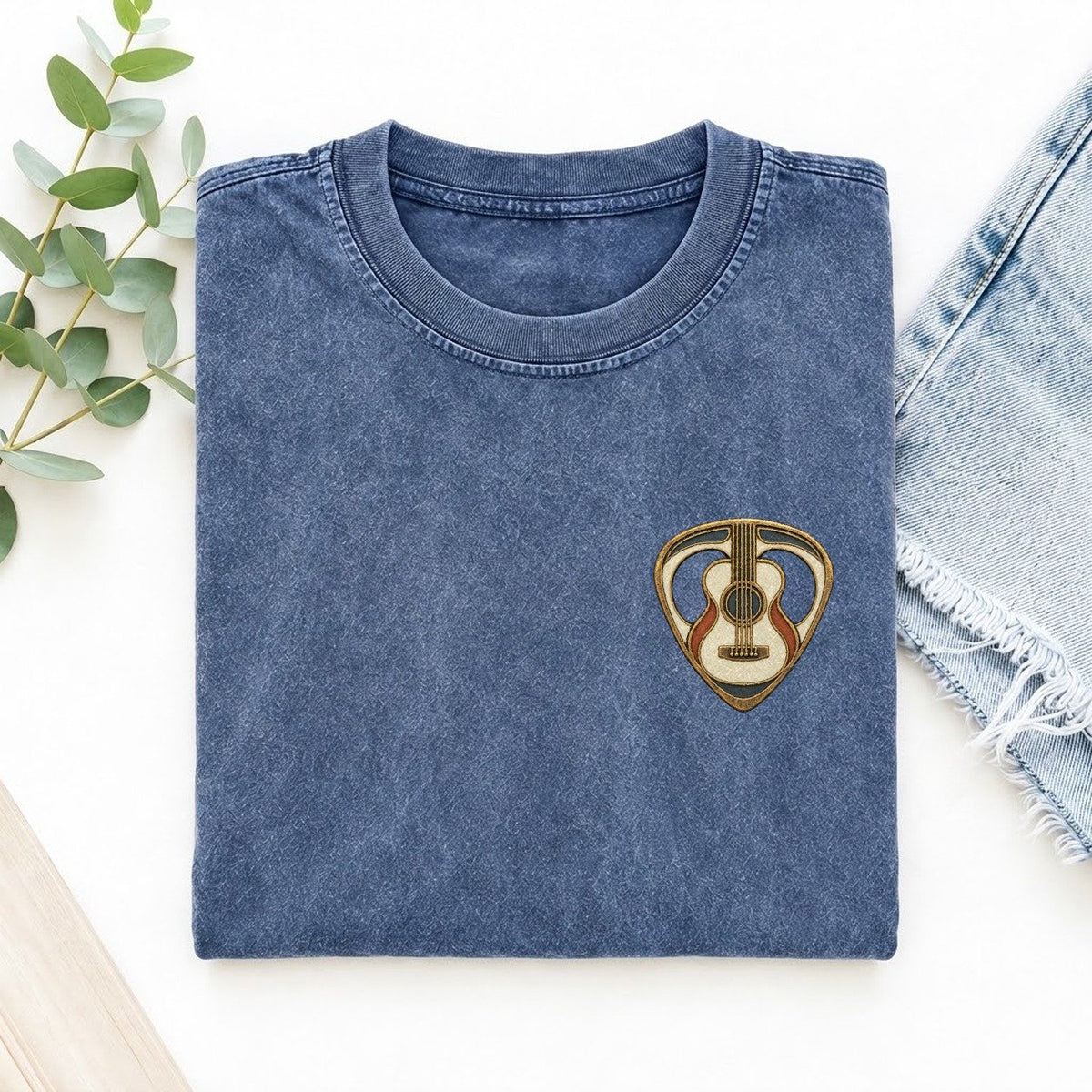 Guitar Pick And Strings Keepsake Emblem Left Chest Vintage T-shirt – Washed Blue