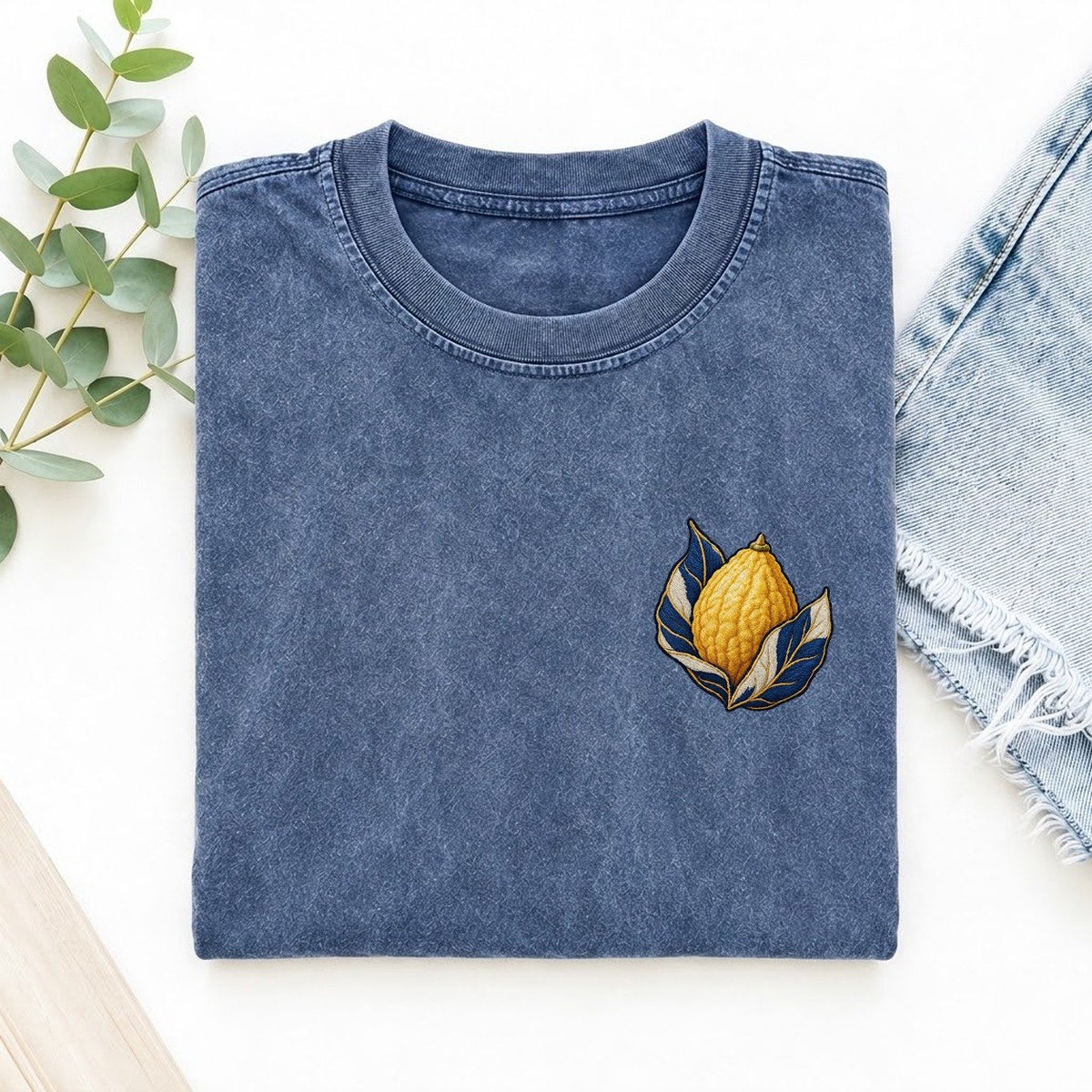 Etrog Leaf Cradle Left Chest Vintage T-shirt – Washed Blue