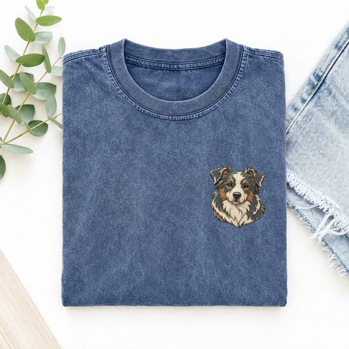Aussie Collar Curve Keepsake Emblem Left Chest Vintage T-shirt – Washed Blue