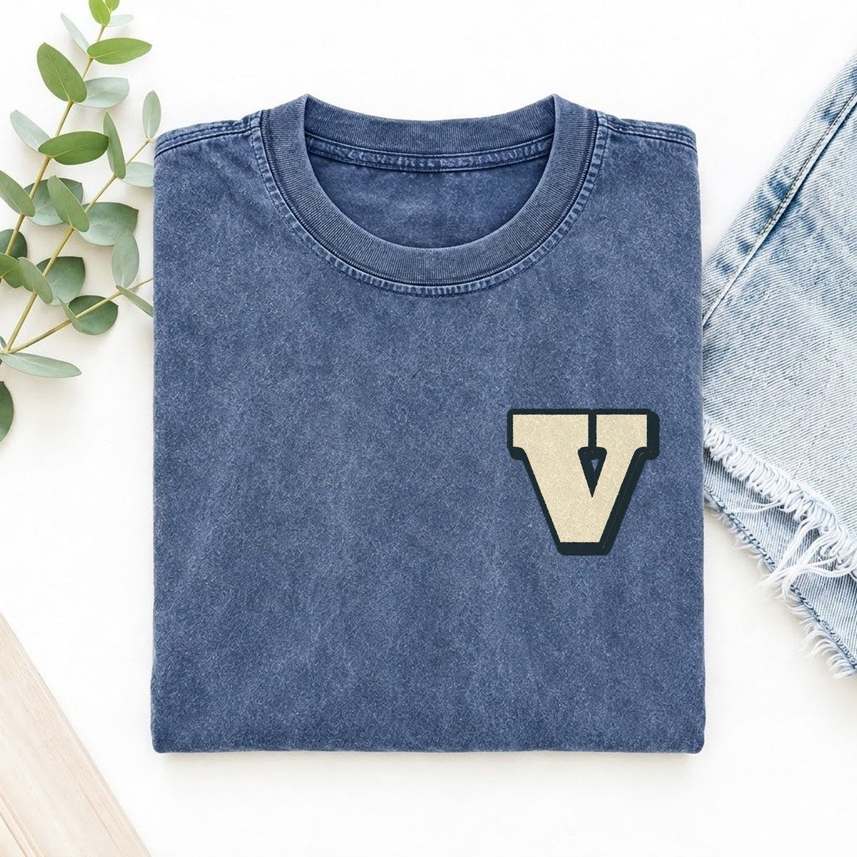 Initial V Left Chest Vintage T-shirt – Washed Blue