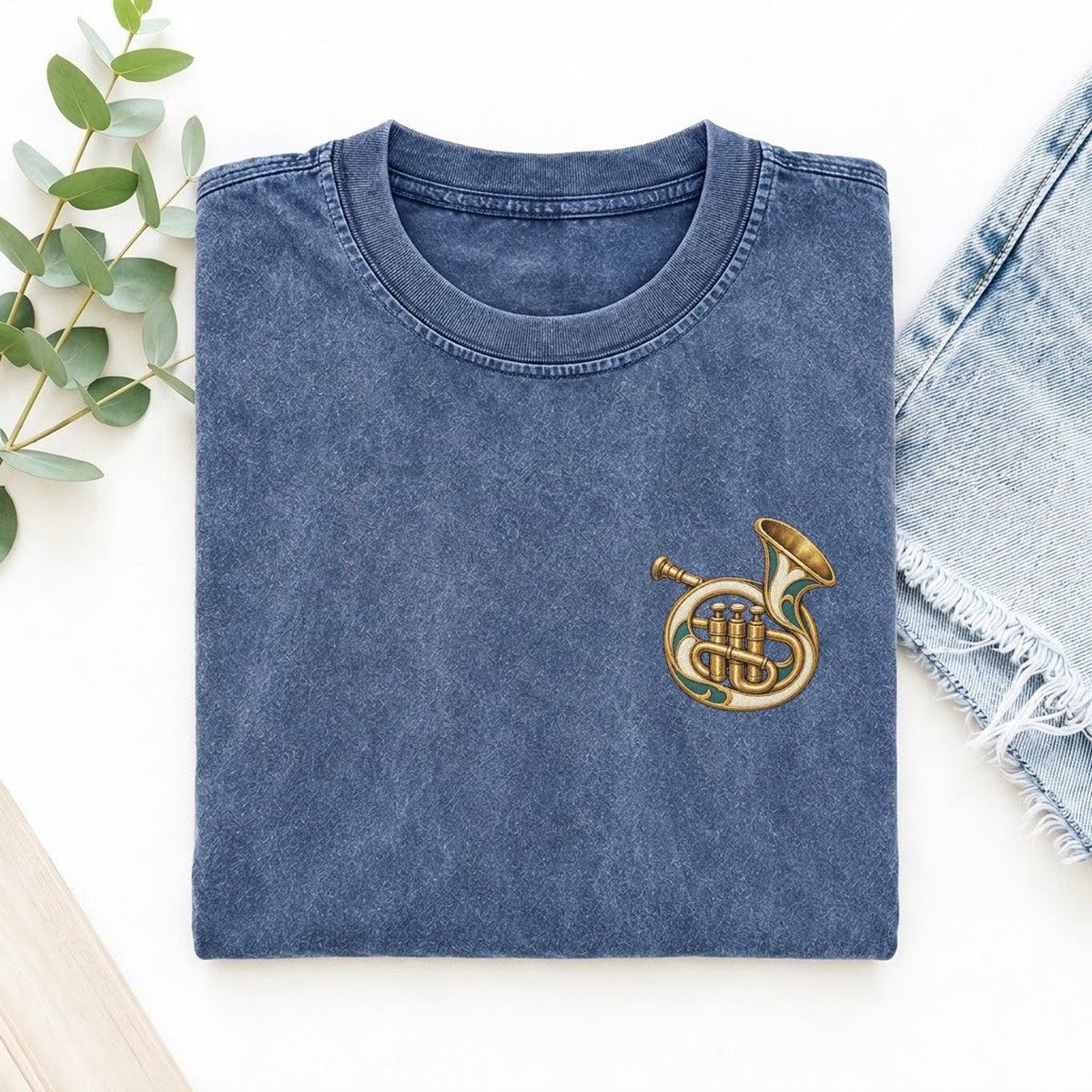 Trumpet Bell Tuck Keepsake Emblem Left Chest Vintage T-shirt – Washed Blue