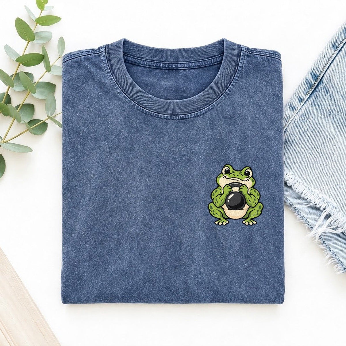 Kettlebell Frog Left Chest Vintage T-shirt – Washed Blue