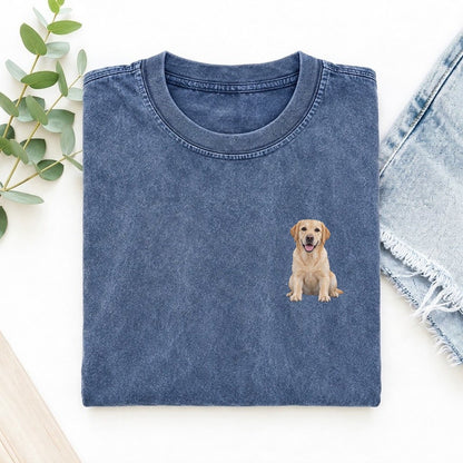 Labrador Sitting Left Chest Vintage T-shirt – Washed Blue
