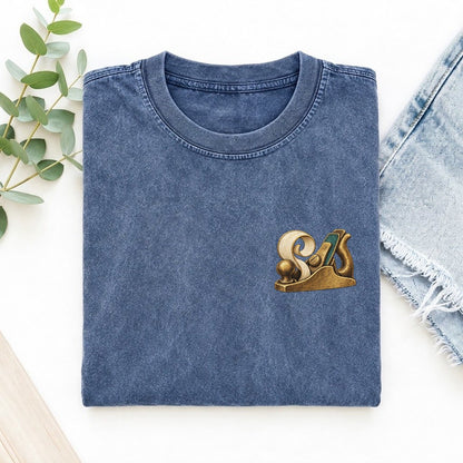 Wood Plane Shaving Keepsake Emblem Left Chest Vintage T-shirt – Washed Blue