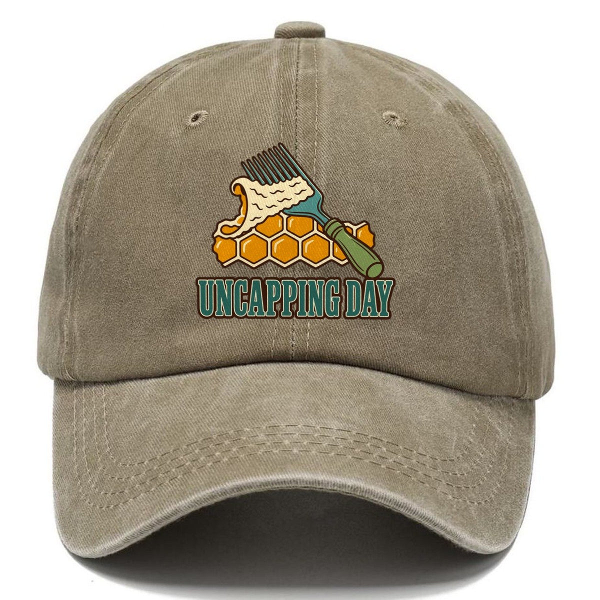 Uncapping Day Beekeeping Classic Cap – Warm Sand
