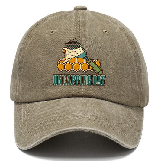 Uncapping Day Beekeeping Classic Cap – Warm Sand