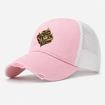 Claddagh Symbol Washed Trucker Hat – Light Pink