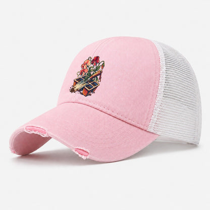 Garden Trowel Seed Tray And Sweet Peas Uk Culture Heritage Washed Trucker Hat – Light Pink