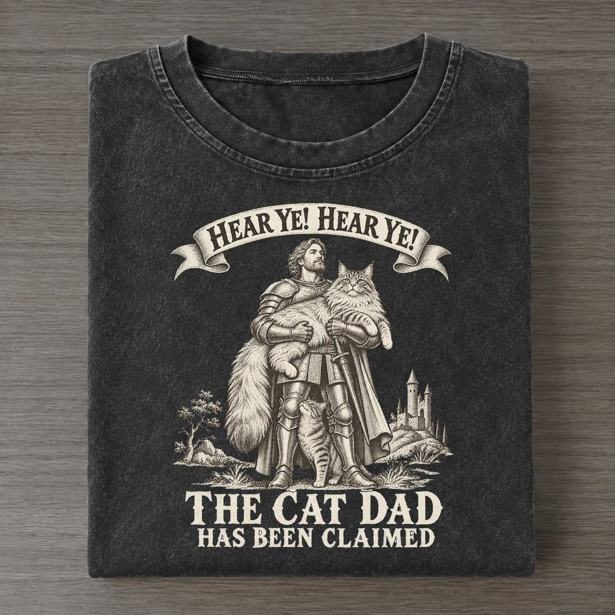 The Cat Dad And The Maine Coon Royal Decree Vintage T-shirt – Black