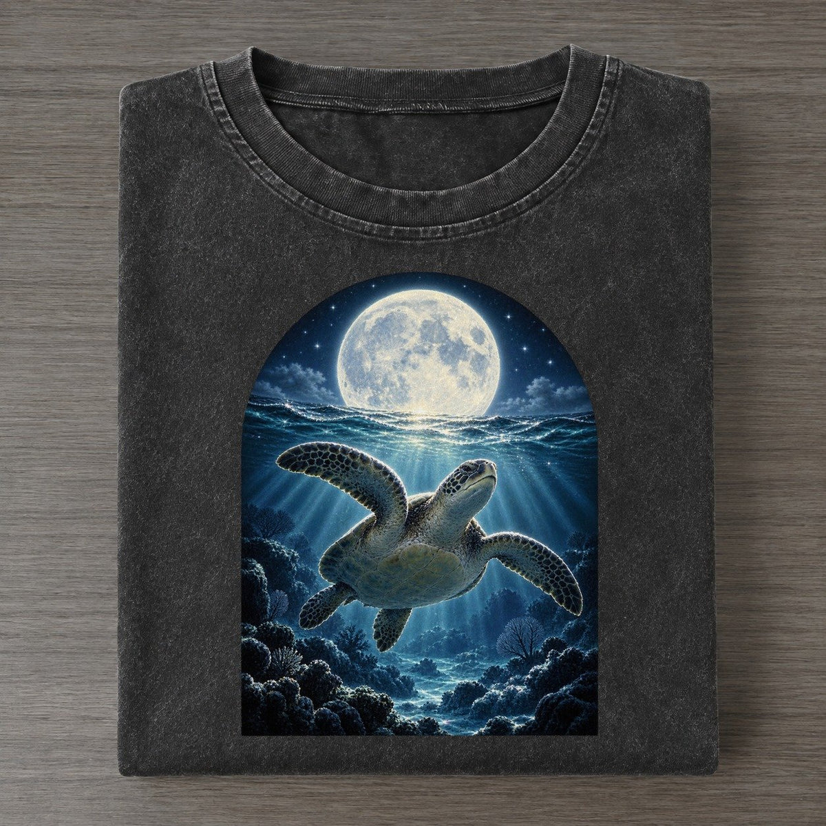 Sea Turtle At The Reef Moon Country Vintage T-shirt – Black