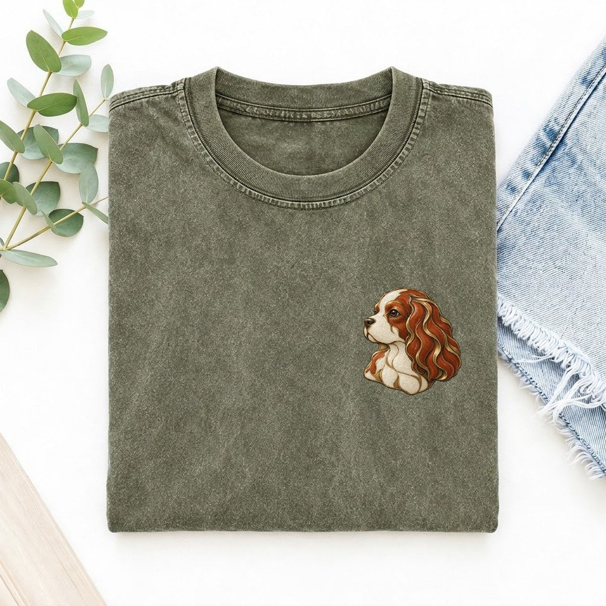 Cavalier Ribbon Ear Keepsake Emblem Left Chest Vintage T-shirt – Army Green