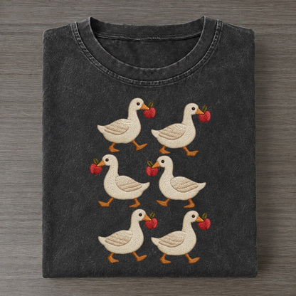 Geese With Apples Single File Vintage T-shirt – Black