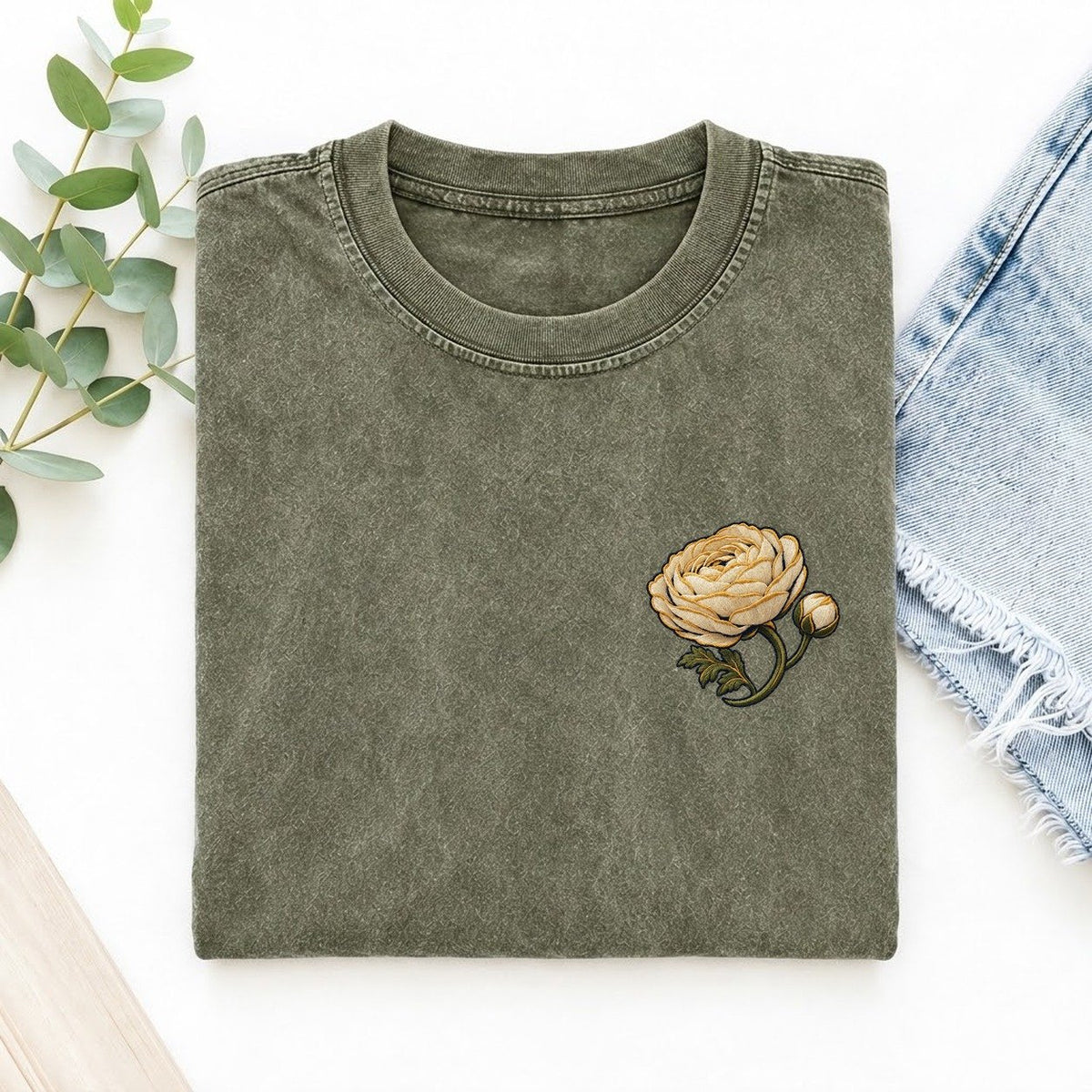 Ranunculus Layered Cup Left Chest Thread Signatures II Left Chest Vintage T-shirt – Army Green