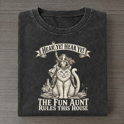 The Fun Aunt On A Black Cat Royal Decree Vintage T-shirt – Black