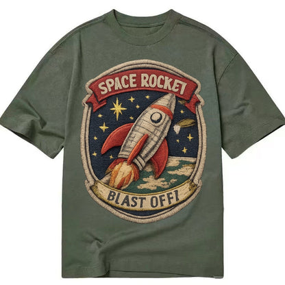 Embroidered Patch Design Retro Rocket 1950s Space Rocket In Classic T-shirt – Army Green