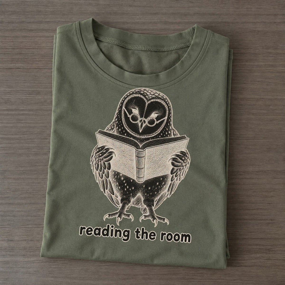 Owl Reading The Room Unbothered Creatures Classic T-shirt – Army Green