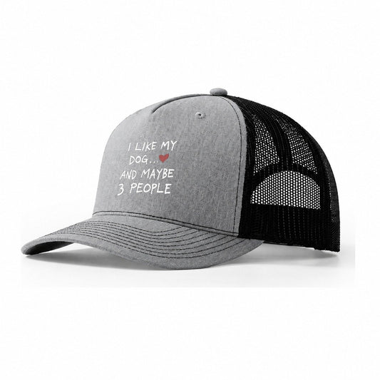 I Like My Dog And Maybe 3 People Trucker Hat – Sport Grey Black