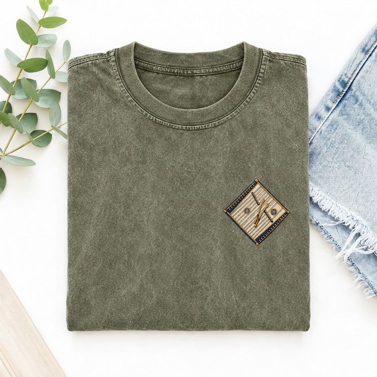 Dulcimer Hammer Pair Left Chest Vintage T-shirt – Army Green