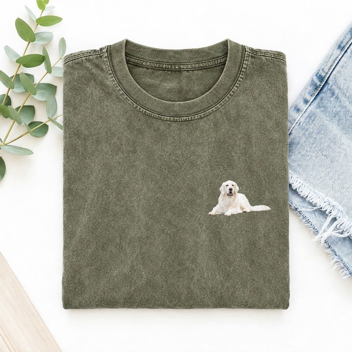 English Cream Golden Retriever Left Chest Vintage T-shirt – Army Green