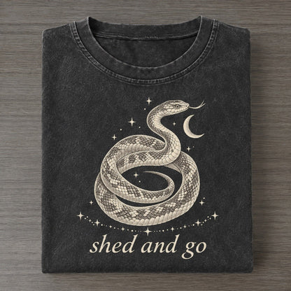 Garden Snake Midnight Linework Vintage T-shirt – Black