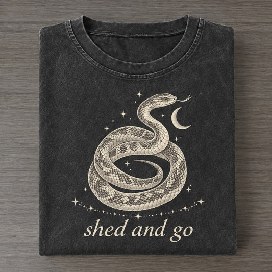 Garden Snake Midnight Linework Vintage T-shirt – Black