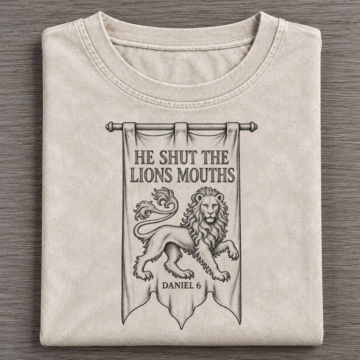 He Shut The Lions Mouths Beast And Banner Vintage T-shirt – Off White