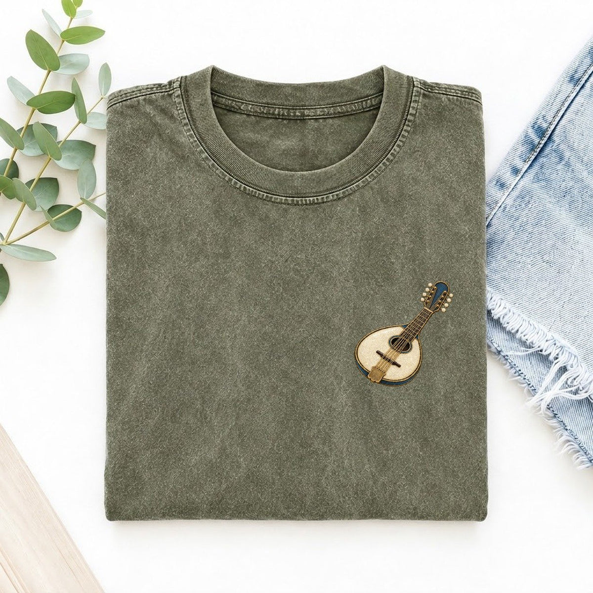 Mandolin Pear Body Keepsake Emblem Left Chest Vintage T-shirt – Army Green