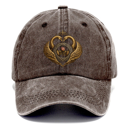 Claddagh Symbol Washed Classic Cap – Brown