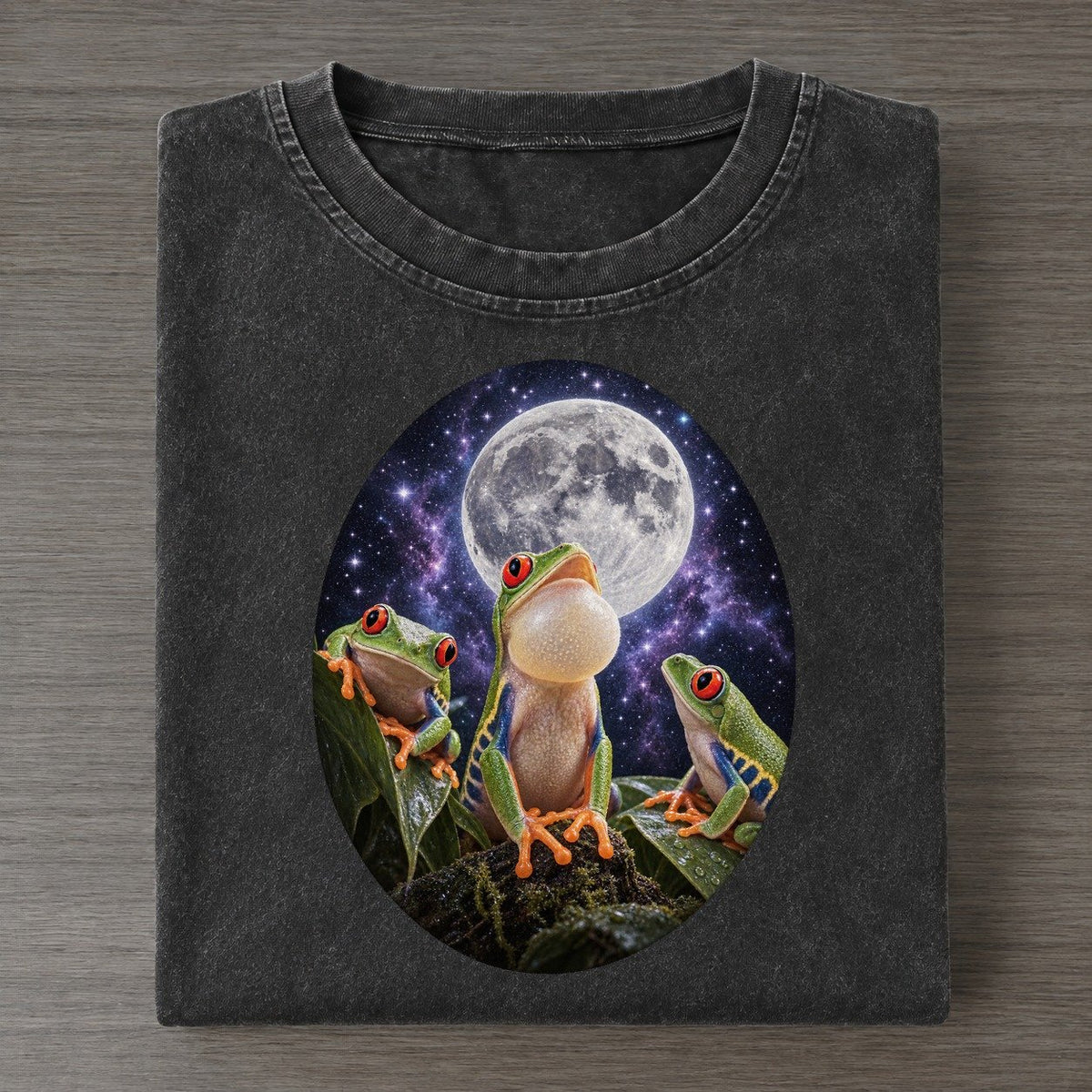 Frogs Under The Moon Moon Choir Vintage T-shirt – Black