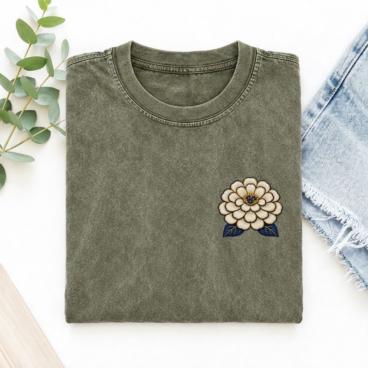 Zinnia Petal Tiers Left Chest Thread Signatures II Left Chest Vintage T-shirt – Army Green