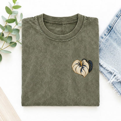 Anthurium Heart Spathe Left Chest Thread Signatures II Left Chest Vintage T-shirt – Army Green