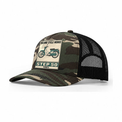 Suzume Step 50 Showa Speed Plates Trucker Hat – Woodland Camo Black