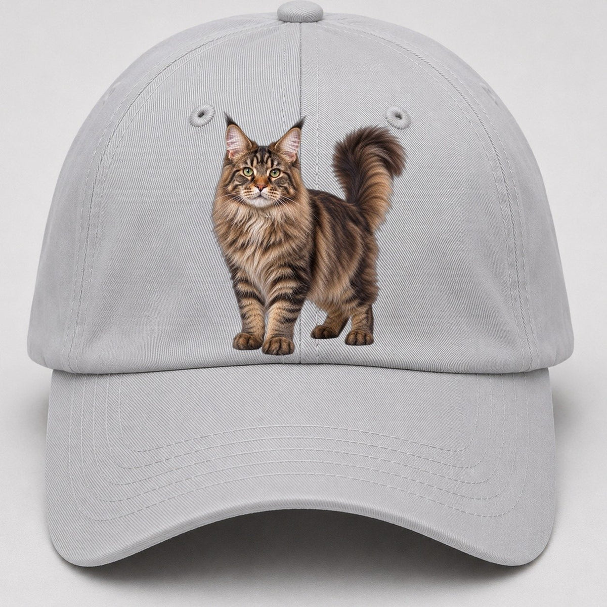 Maine Coon Standing Three Quarter Realistic Cat Portrait Baseball Cap – Light Gray
