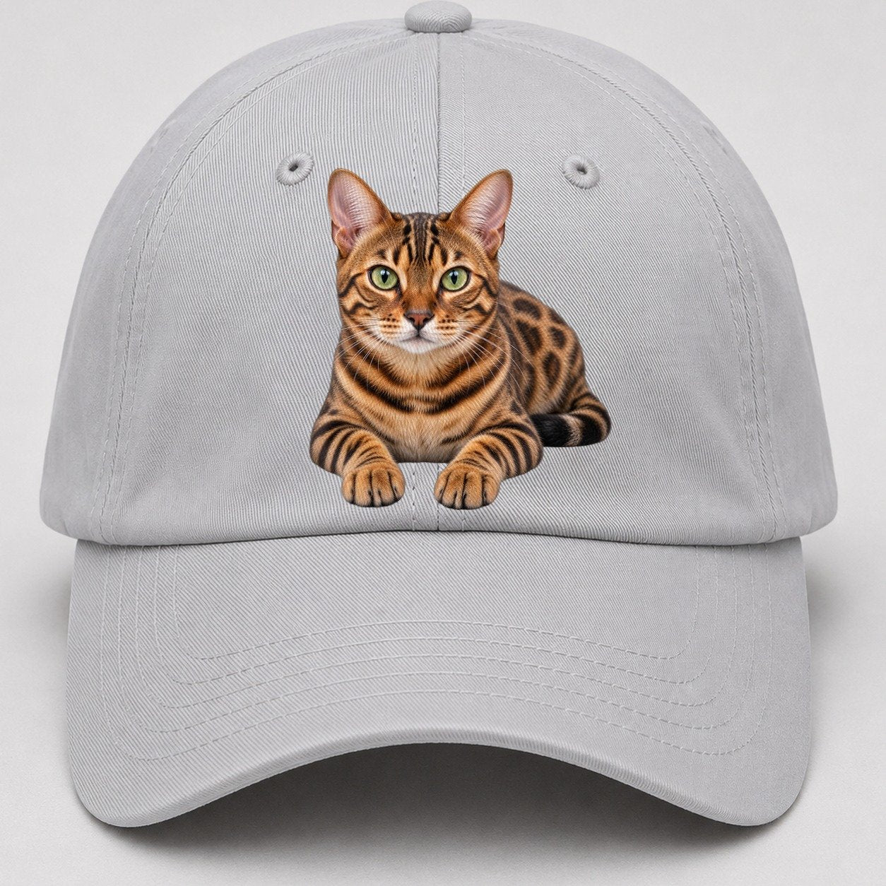 Bengal Reclining Paws Forward Realistic Cat Portrait Baseball Cap – Light Gray